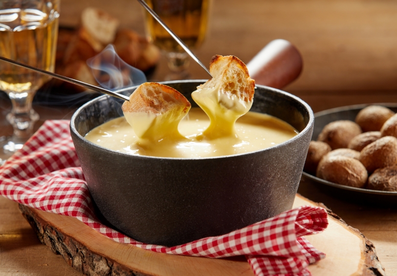 Käsefondue im Iglu-Restaurant